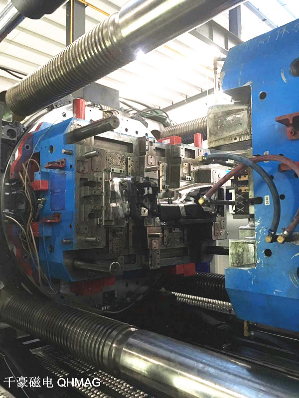 千豪磁力鎖?？焖贀Q模系統(tǒng)